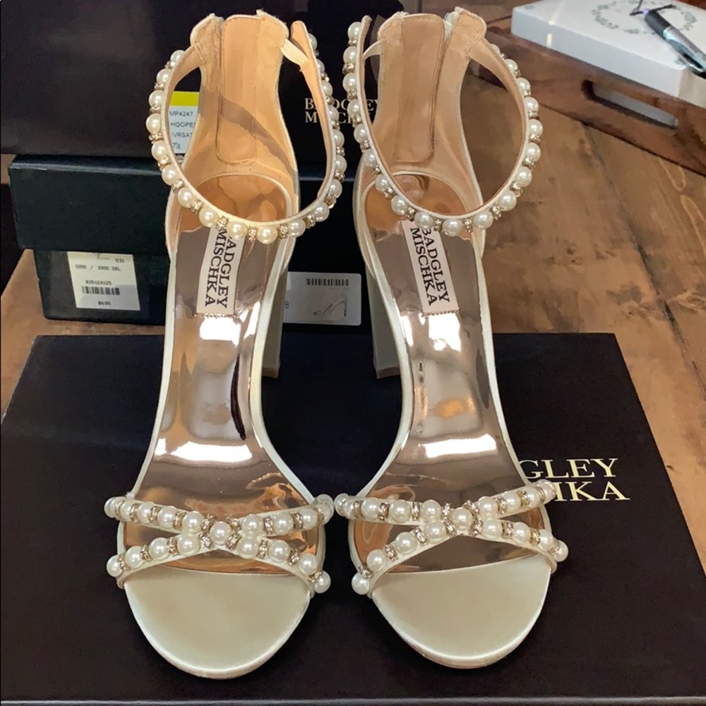 Badgley Mischka Hooper Heels